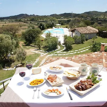 Farm stay I Mandorli Lotzorai