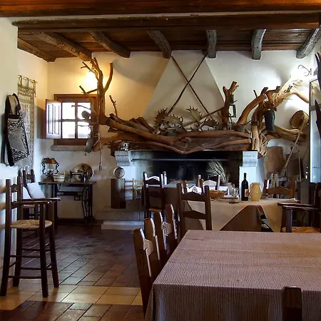 Lantgård I Mandorli