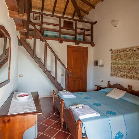 I Mandorli * Lotzorai